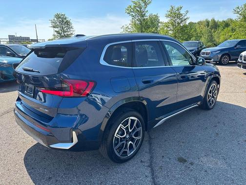 Phytonic Blue Metallic 2025 BMW X1 xDrive28i