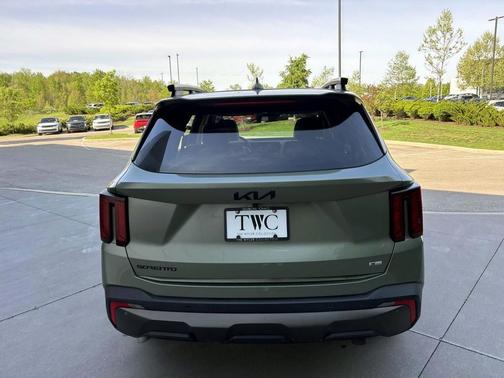 Jungle Green 2025 Kia Sorento EX