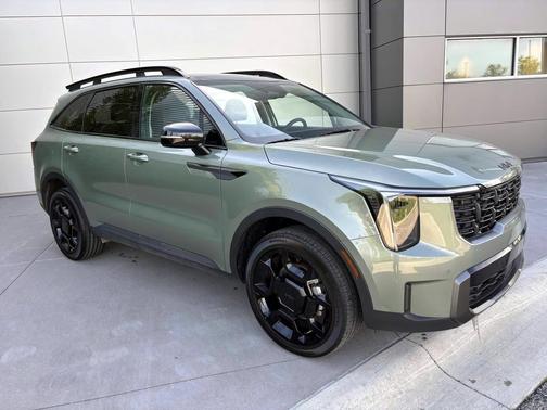 Jungle Green 2025 Kia Sorento EX