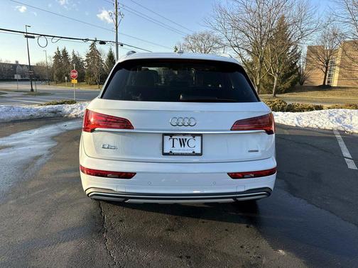 2021 Audi Q5 45 Premium Plus