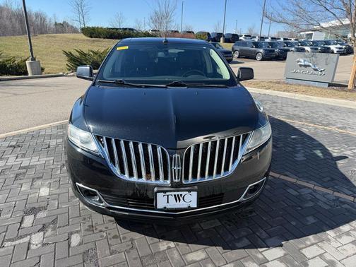 2011 Lincoln MKX Base