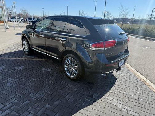 2011 Lincoln MKX Base