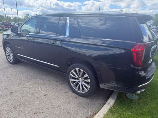 Onyx Black 2021 GMC Yukon XL Denali