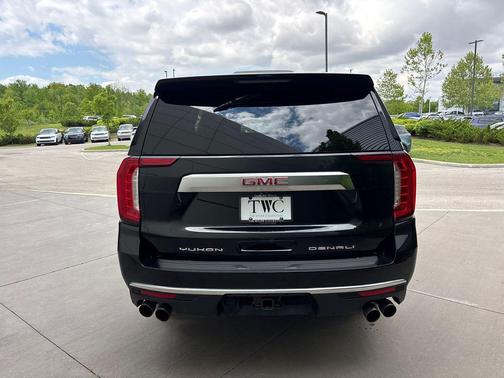 Onyx Black 2021 GMC Yukon XL Denali