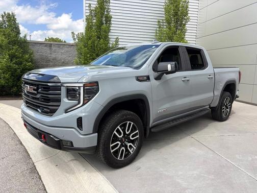 Thunderstorm Gray 2025 GMC Sierra 1500 AT4