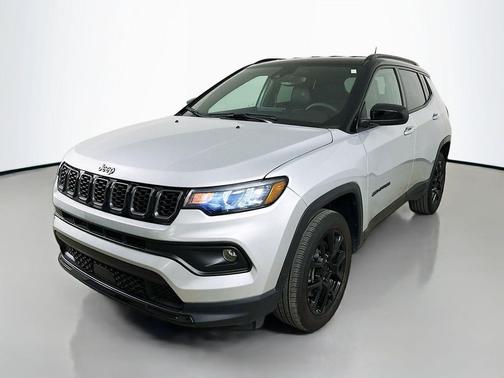 Silver Zynith Metallic Clearcoat 2024 Jeep Compass Latitude