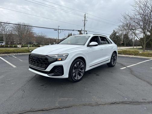 2026 Audi Q8 55 Premium Plus