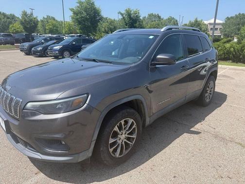 Granite Crystal Metallic Clearcoat 2019 Jeep Cherokee Latitude Plus