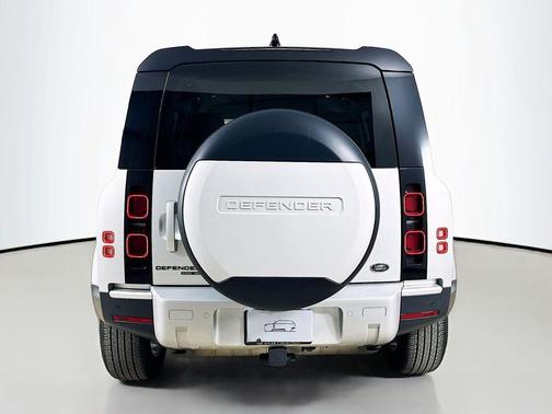 Indus Silver Metallic 2020 Land Rover Defender 110 SE