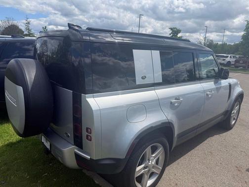 Indus Silver Metallic 2020 Land Rover Defender 110 SE