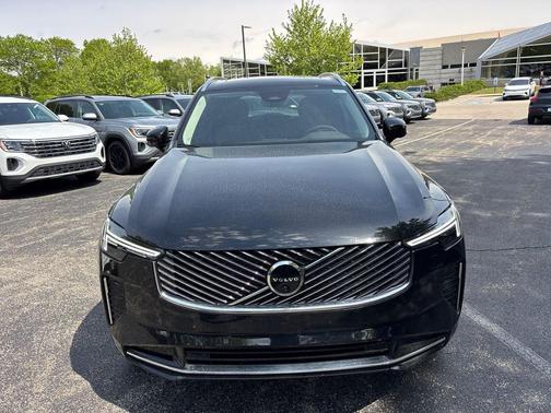 Onyx Black Metallic 2026 Volvo XC90 Plus, B6 AWD Gas (mild hybrid), Gasoline, Bright, 7 Seats