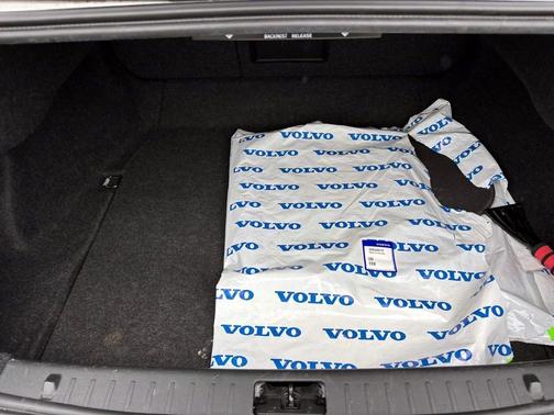 Ice White 2012 Volvo S60 T5