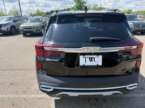 Cherry Black 2023 Kia Seltos SX Turbo
