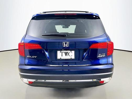 Blue 2016 Honda Pilot Elite