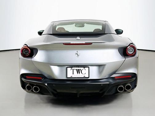 Grigio Titanio Metallic 2022 Ferrari Portofino M Base