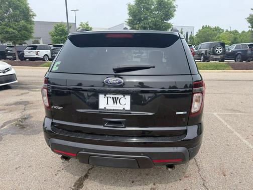 Tuxedo Black Metallic 2015 Ford Explorer Sport