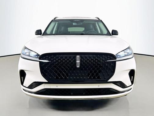 Pristine White Metallic Tri-Coat 2025 Lincoln Aviator Reserve AWD