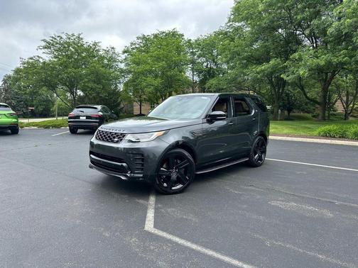 2025 Land Rover Discovery P360 Dynamic SE