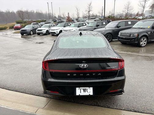 2021 Hyundai SONATA Limited