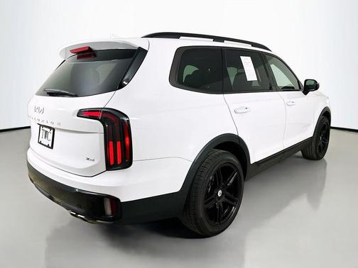 Glacial White Pearl 2024 Kia Telluride SX X-Pro