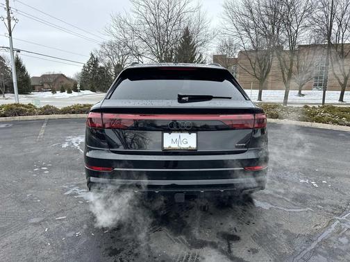 Mythos Black Metallic 2026 Audi Q8 55 Premium Plus