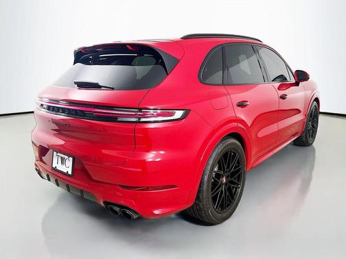 2026 Porsche Cayenne GTS