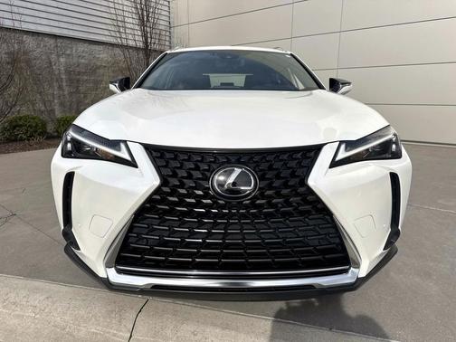 Ultra White w/Obsidian Roof 2023 Lexus UX 250h Base