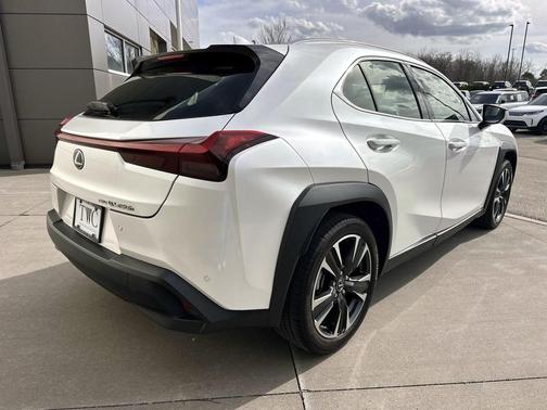 Ultra White w/Obsidian Roof 2023 Lexus UX 250h Base