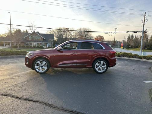 2025 Audi Q5 Prestige TFSI quattro S tronic