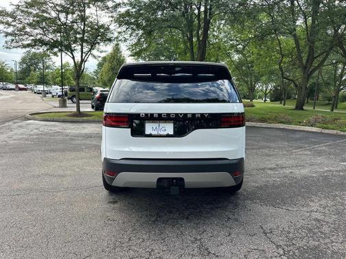 2025 Land Rover Discovery P300 S