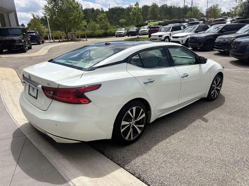 Pearl White 2017 Nissan Maxima 3.5 SL