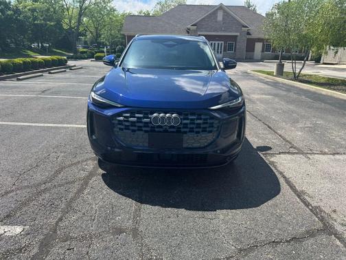 Blue Metallic 2025 Audi Q5 Premium Plus TFSI quattro S tronic