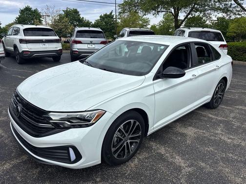 Pure White 2024 Volkswagen Jetta 1.5T Sport