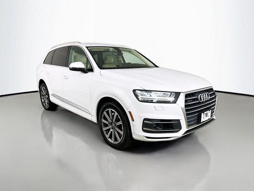Glacier White 2019 Audi Q7 55 Prestige