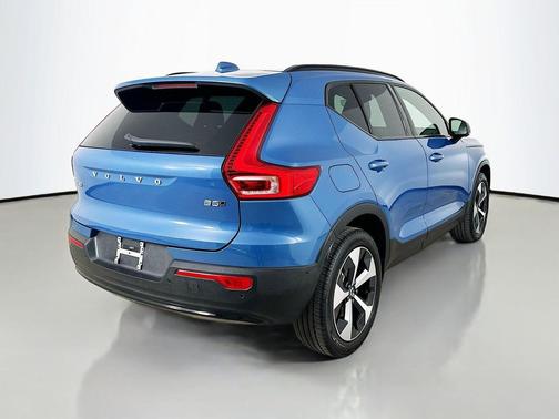 Fjord Blue Metallic 2025 Volvo XC40 B5 Plus Dark Theme