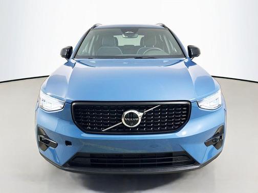 Fjord Blue Metallic 2025 Volvo XC40 B5 Plus Dark Theme