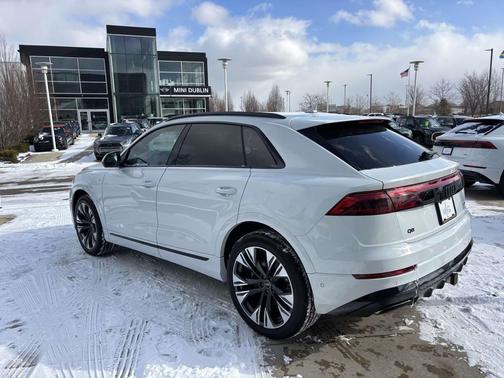 Glacier White Metallic 2026 Audi Q8 55 Premium Plus