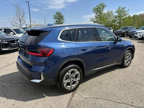 Phytonic Blue Metallic 2023 BMW X1 xDrive28i