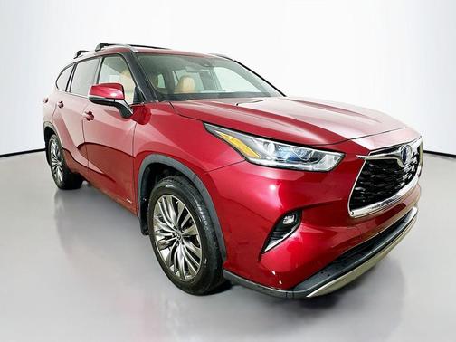 Ruby Flare Pearl 2022 Toyota Highlander Hybrid Platinum