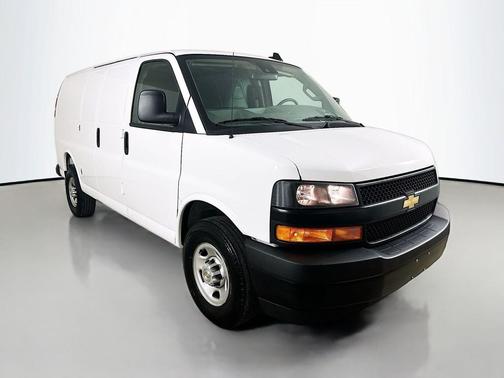 Summit White 2025 Chevrolet Express 2500 Work Van