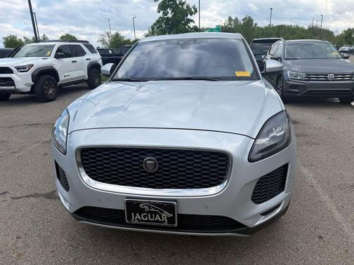 Indus Silver Metallic 2018 Jaguar E-PACE SE