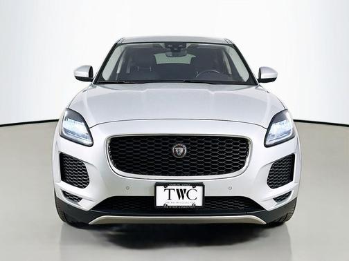 Indus Silver Metallic 2018 Jaguar E-PACE SE