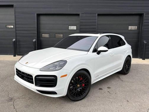 2023 Porsche Cayenne GTS