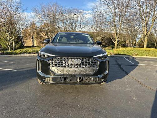 2025 Audi Q5 Premium Plus