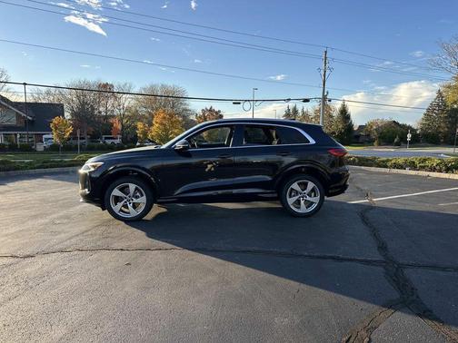 2025 Audi Q5 Premium Plus