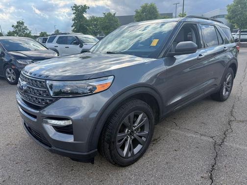 Carbonized Gray Metallic 2021 Ford Explorer XLT