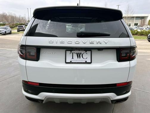2025 Land Rover Discovery Sport S