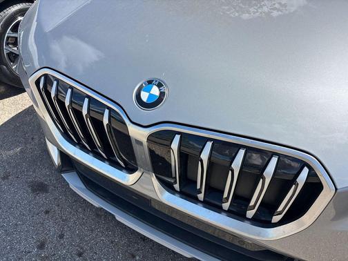 Space Silver Metallic 2026 BMW X1 xDrive28i
