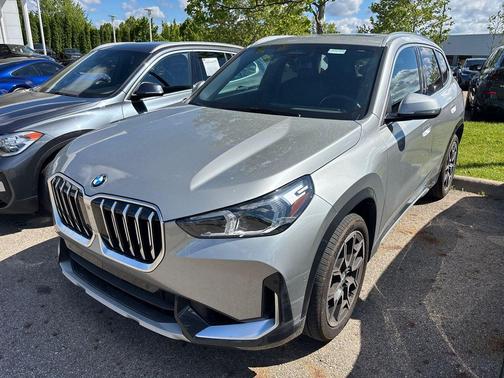 Space Silver Metallic 2026 BMW X1 xDrive28i