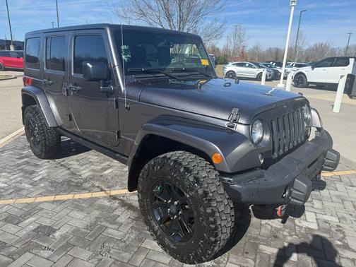 2016 Jeep Wrangler Unlimited Sahara